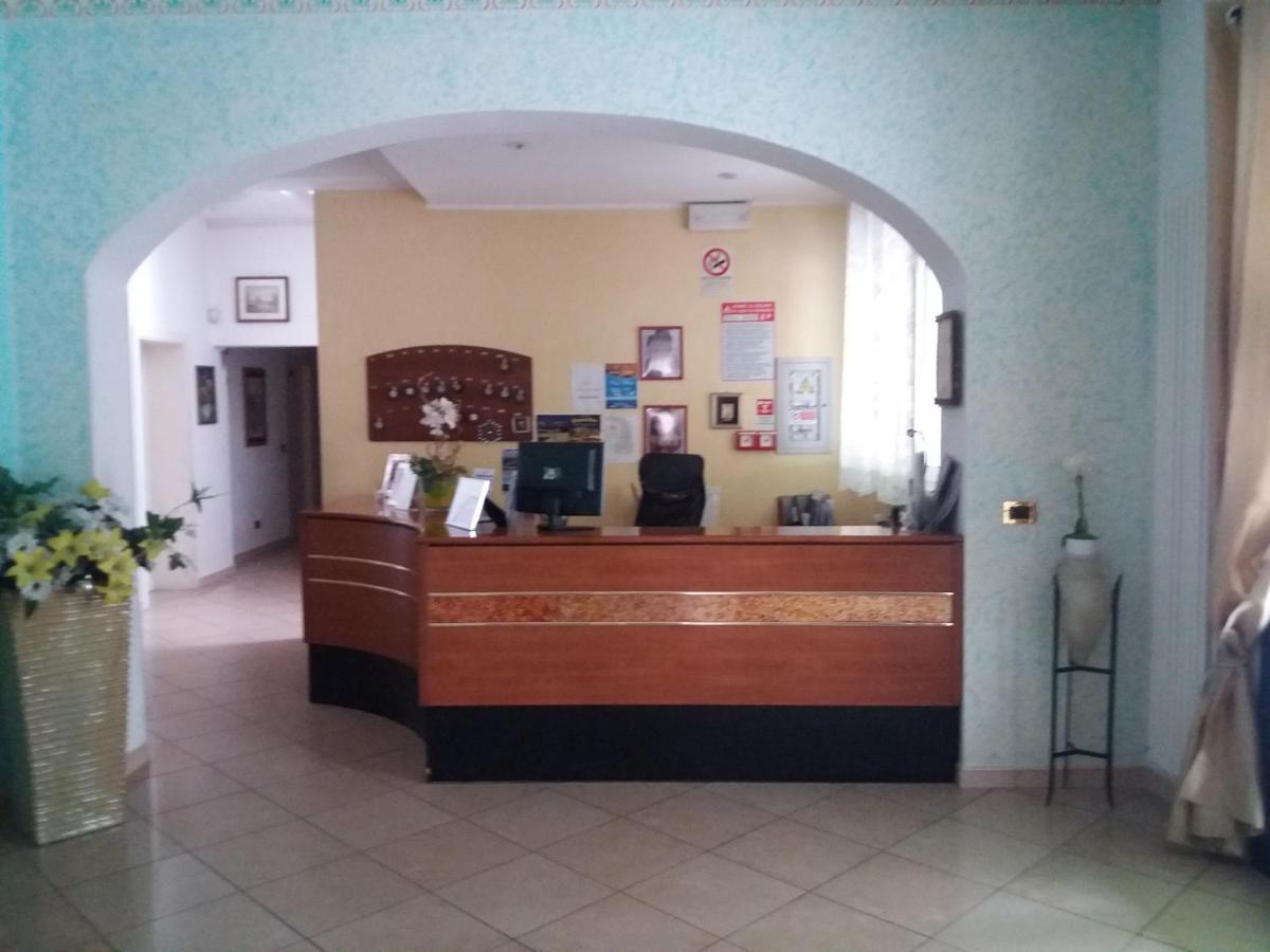 Hotel Fatima Rimini Bagian luar foto