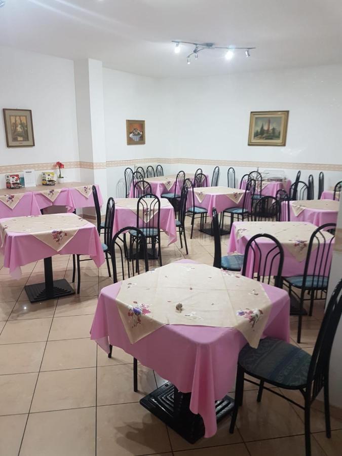 Hotel Fatima Rimini Bagian luar foto